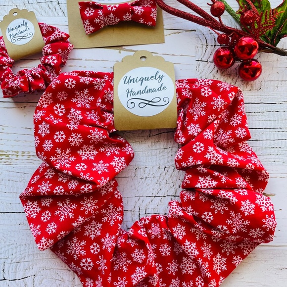 XL Dog Scrunchie ,Photoshoot, Hair Bow and Scrunchie! Match your Best Friend! - Picture 1 of 2